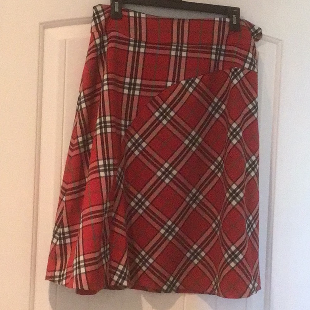 Skirt - Holiday plaid.